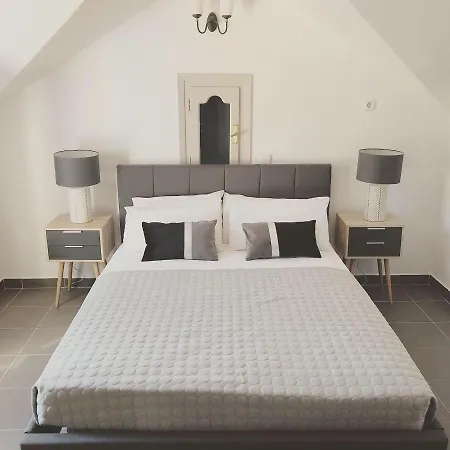 Mandalay Villa Pesádha